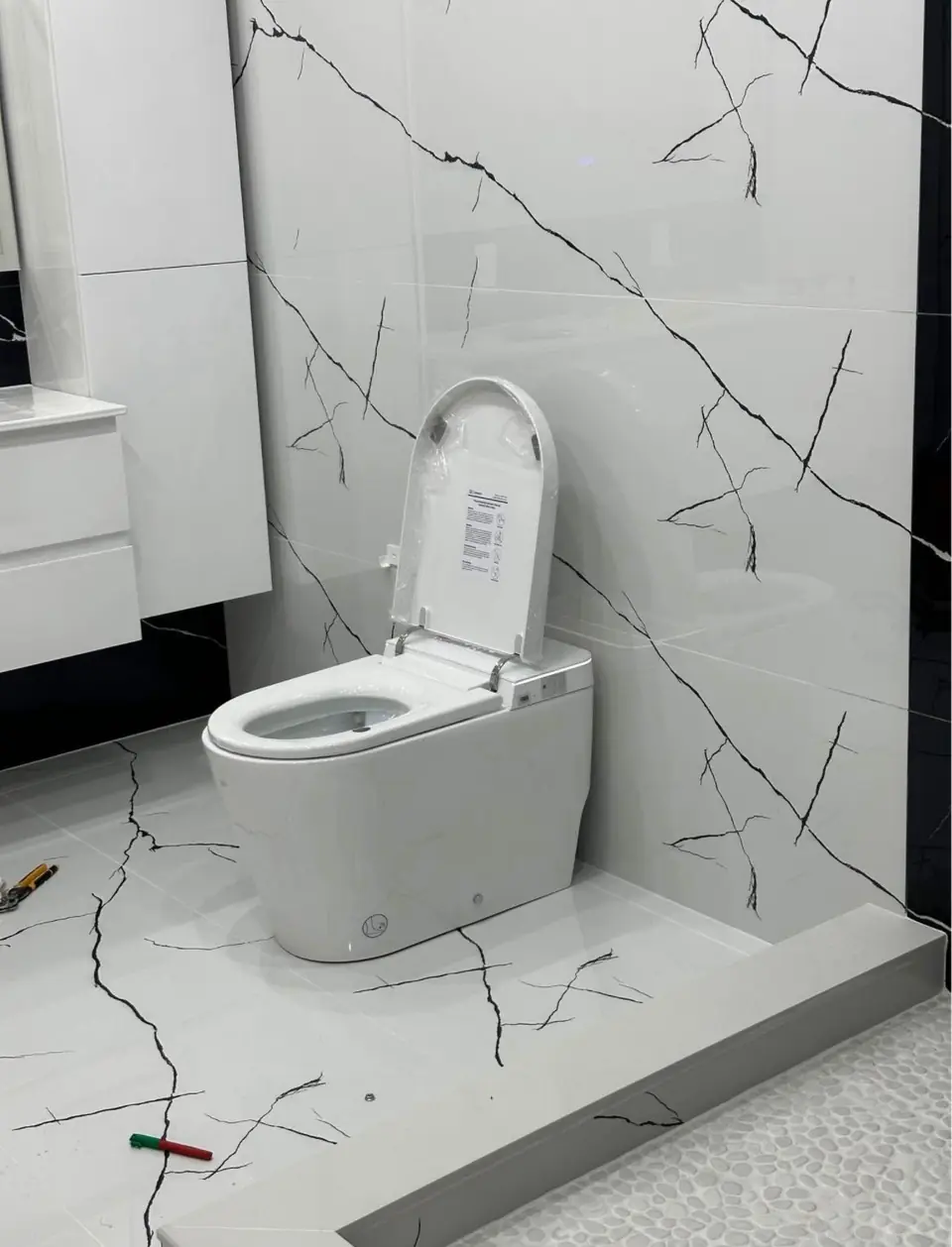 Marble bathroom - real Remodel Right FL project